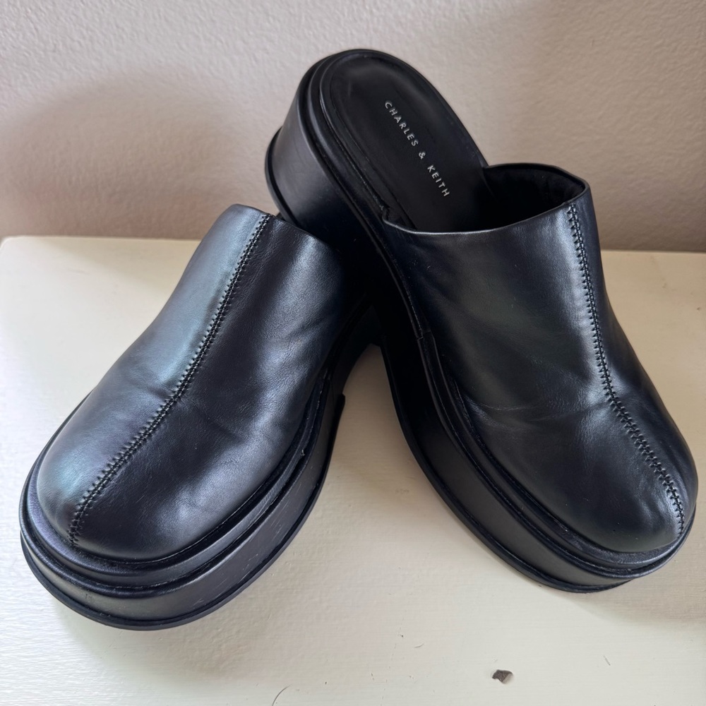 Charles & Keith Mules